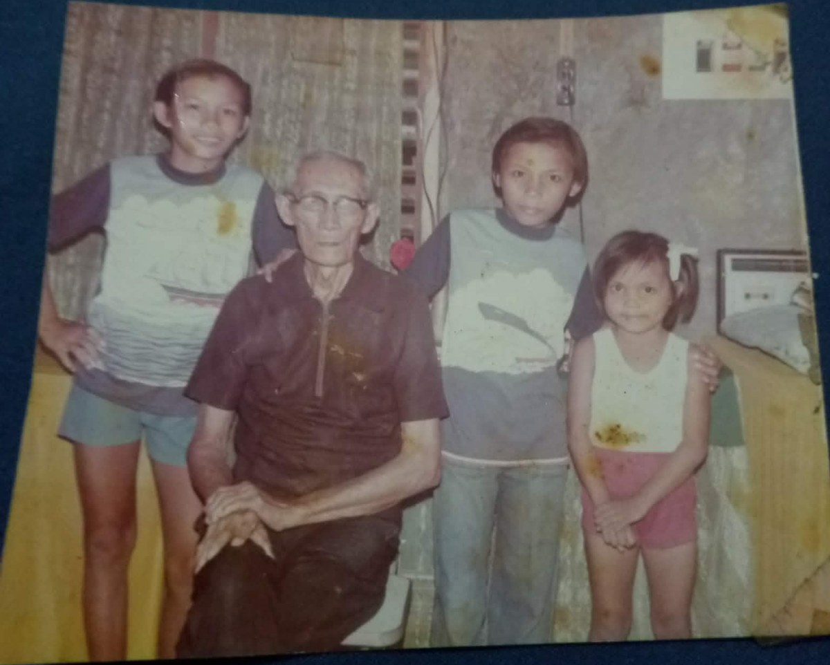 Roland, Justo Jason, Froilan Jr., and Maryjane together at home