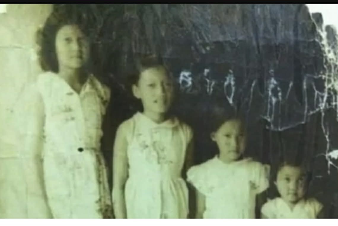 Four of the Jason sisters as children